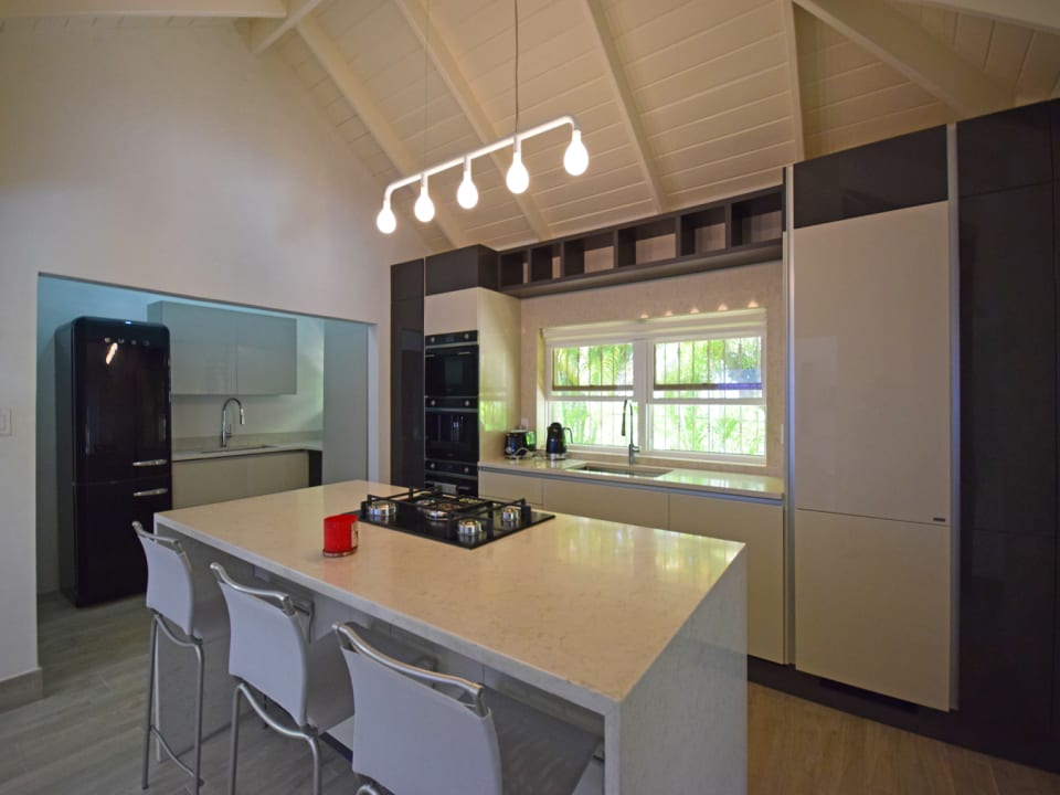 Sunset Crest – Pomegranate Row 304
